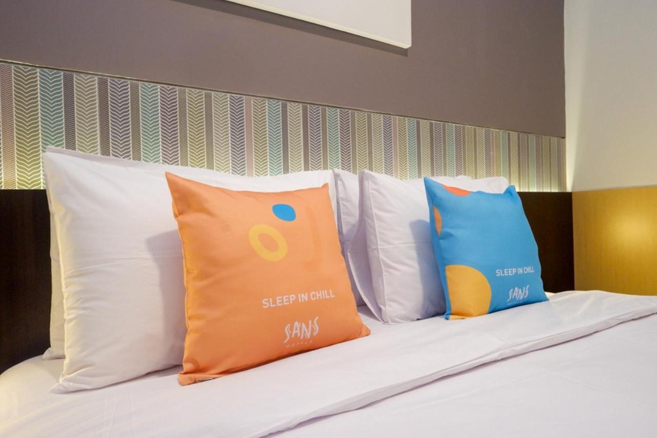 Sans Hotel Good Wish Semarang Jomblang Экстерьер фото