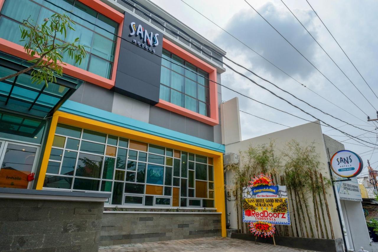 Sans Hotel Good Wish Semarang Jomblang Экстерьер фото